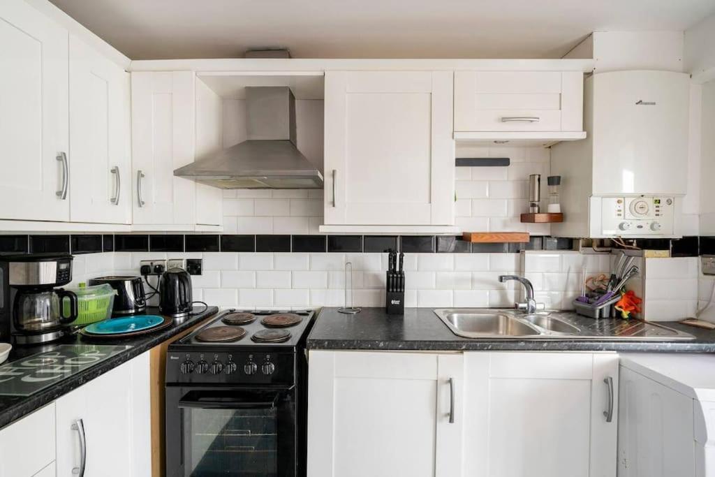 Lovely One Bedroom Flat. เบลฟาสต์ ภายนอก รูปภาพ