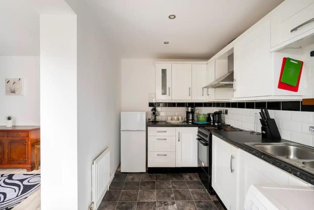 Lovely One Bedroom Flat. เบลฟาสต์ ภายนอก รูปภาพ